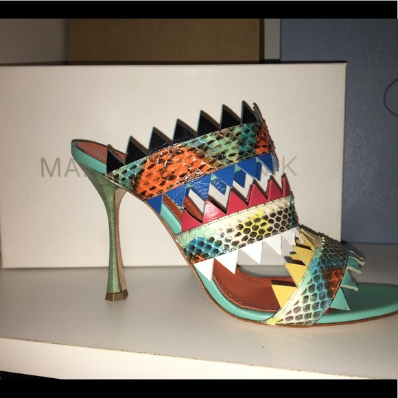 Manolo Blahnik Aperge Snakeskin Heels 37.5 - Picture 2 of 6